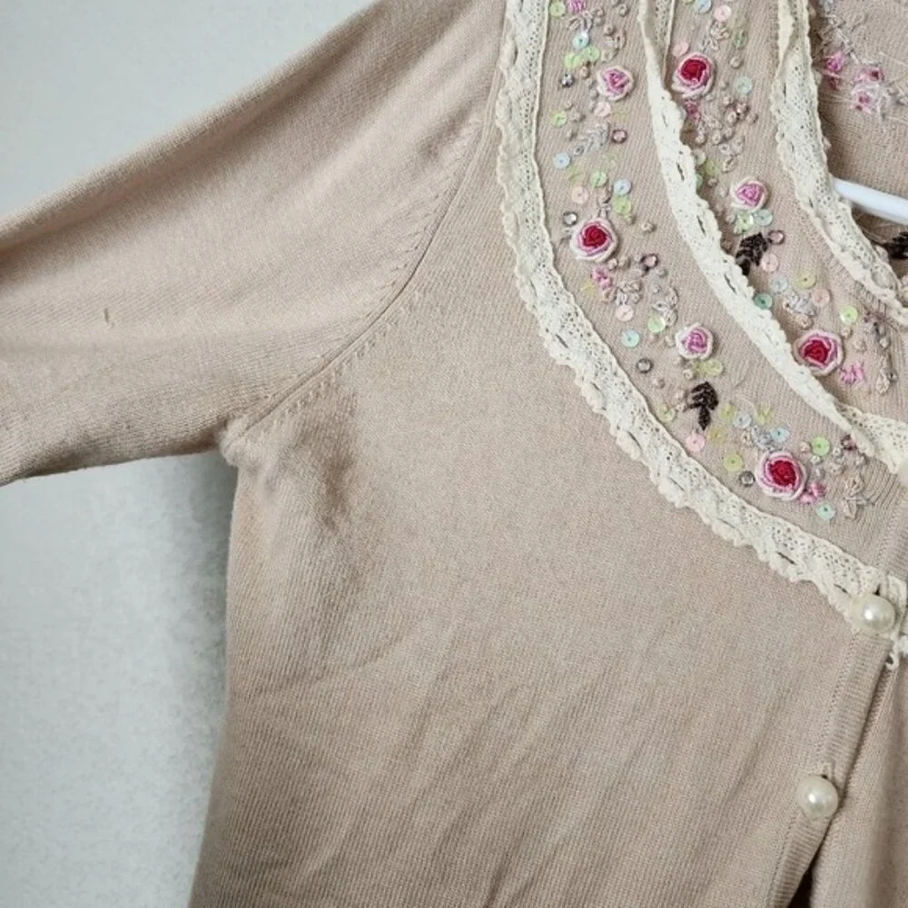 Y2K Coquette Cream Knit Cardigan Top with Floral Beading Pearls Sequins M - Picture 10 of 11